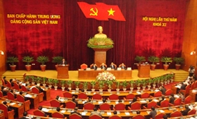 第11期共産党中央委員会第4回総会の決議の実施